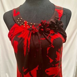 Taylor Floral Dress Women’s Size 4.